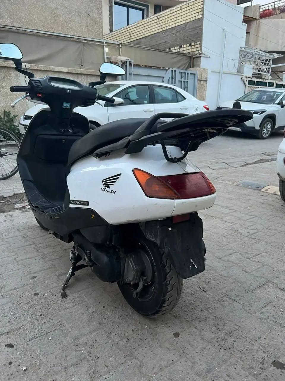 للبيع سبيسي السعر ٥٠٠ بغداد مدينه الصدر ***********
