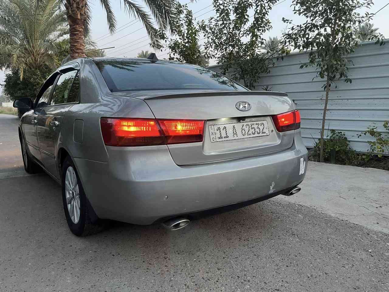 سوناته امريكي بدون حادث فقط صبغ حزام بدون دواخل محرك 6سلندر تبريد منظومه كامله رقم بغداد بسمي  هزه ولوحات جديده العنوان بغداد ابو غريب الحمدانيه السعر (90)وبيها مجال ؟رقم الهاتف ***********
