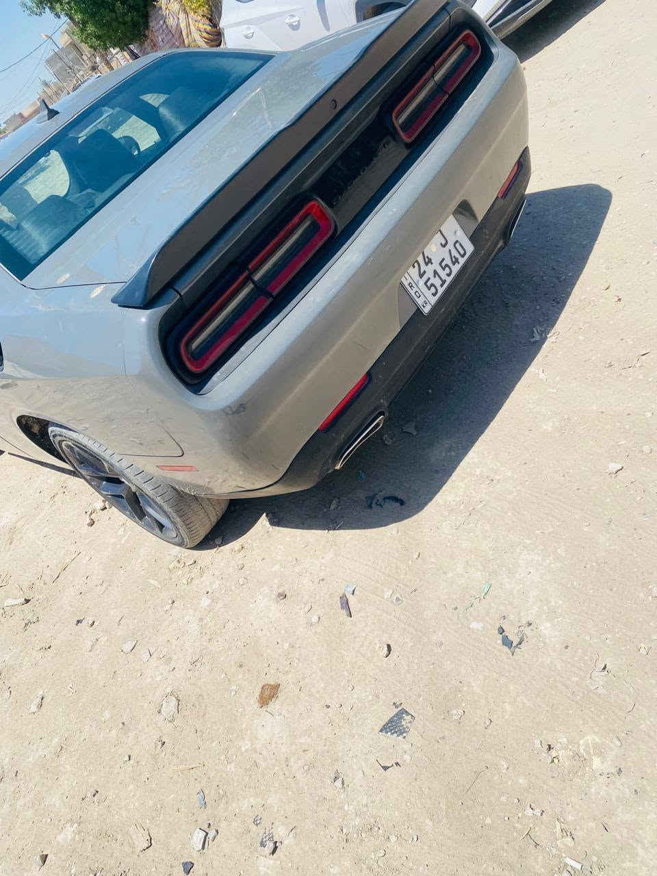 السلام عليكم
جالنجر موديل 23 
ماشيه ٢٥ الف ميل 
٦ سلندر فول مواصفات 
كشنات جلد 
فتحه 
كشنات كهربائيه ٣ وضعيات خزن ميموري 
لون سمنتي 
رقم شمالي
حادثه جاملغ وبنيد وبيه الجاملغ الخلفي صبغ 
بيه تعديل بالشاصي الايسر  
السعر ١٦٨ 
مكان بابل 
***********
