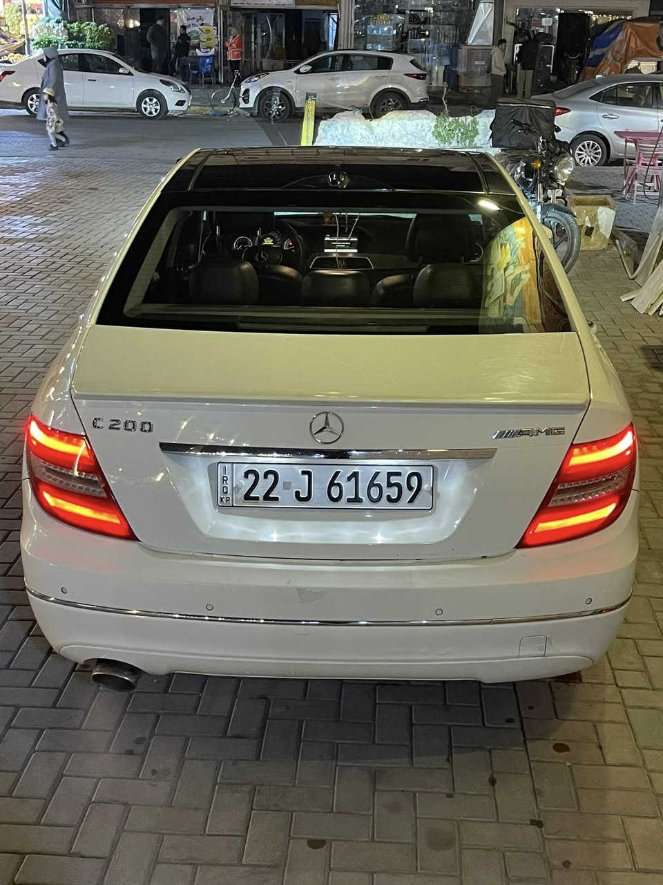 السلام عليكم:••  مارسدس وكالة AMG للبيع او المراوس حسب القناعه
مارسدس c200 موديل 2012 محدث دعامية وشباك 2014 سياره (خليجي)سياره جديده بدون اي نقص تخم تاير  صدر كير مكينه دواخل كلهة مكفوله وسياره جديده
(ضرر موضح بصور السونار ) 
مواصفات ؛•
رقم سياره اربيل 
4 بصمات 
3 انظمه قياده 
تحكم 3 بردات 
بنوراما وليس فتحة 
داخل جلد قرميدي 
كشنات كهرباء وخزن ميموري للسايق والصدر 
تحكم ستيرن جهتين مثبت سرعه  
لايت داينمك +دوار ويه فره الستيرن 
مكينه 4 سلندر حجم 2000cc تيربو 
وبعد هواي مواصفات السياره 
   افنكارد يعني فوول مواصفات للاخير  

واتساب + اتصال ***********
