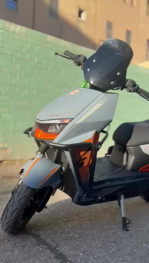 سلام عليكم دراجه شحن ولي الدراجه جديده صارهاا أسبوعين من طلعت من ملف ٢٠٠٠ بطاريات كبار ٣٢ امبير الدراجه بيها نضام بك ومثبت سرعه وبارك ولايت عالي ناصي  الدراجه كامله مكمله جديده ٩٠٠ وبيها مجال للطيبين


**إذا كنت صاحب هذا الإعلان وتريد حذفه لأي سبب، رجاءا أرسل رسالة إلى الدعم الفني**