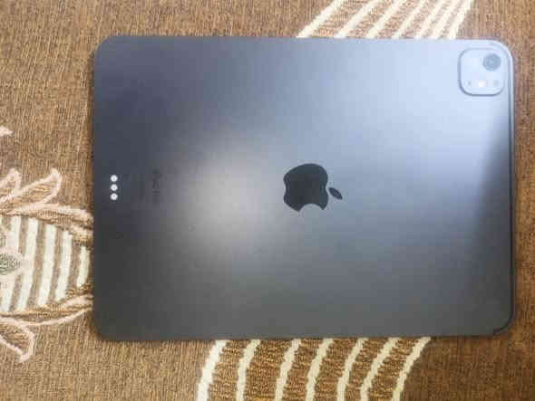 ايباد برو m4
11انج
ذاكره 256
بطاريه 95
سعره مليون 200وبي مجال بسيط
مكاني بغداد شرطه الخمسه
غراض وكارتون كاملات 
جهاز جديد 
شراي يتصل ***********
