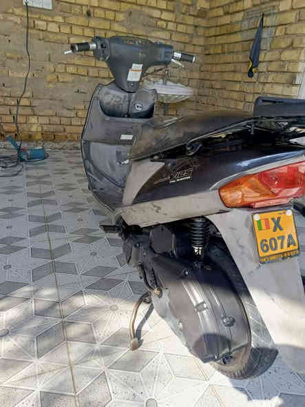 ادرس ياباني قديم دراجه جاهزه عله اخر حبايه تخم تاير جديد  مفتوحه رايمر شلعه ومعدل خير من الله ترايك وين ماتريد سعر. 600وبيه مجال
***********
