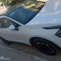 شباب سيارة سبورتج علايم سود لامع2024 بسمي رقمها بغداد ماشية 9 الف المو...