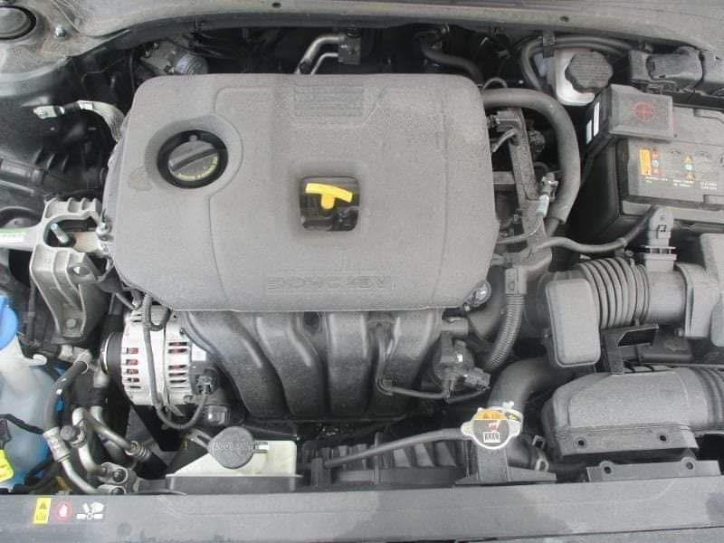 السلام عليكم
كيا فورتي 2019 فيلي 
شاشه جبيره 
- تحكم ستيرن - 
نظام الحفاظ على المسار 
- وضعيات قياده 
- مري شفط 
- محرك 2000 دوش 
صور الحادث مرفق مع الصور
-  بيها بدايت نفخ 
السونار مرفق مع الصور
 رقم اربيل باسمي
سنويه وارقام جديده 
السعر ( 107 ) وبيها مجال 
مكاني بغداد حي القاهره قرب جامع النداء
اتصال ***********
