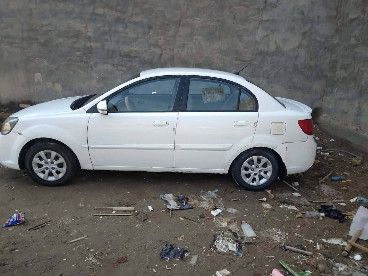 سلام عليكم كيه ريو 2012 خليجيه مكينه1600 رقم كربلاء بسمي سنويه الى28 تحويل ثاني يوم بيه صبغ جملغ خلفي بدون داخل اثره دحجه  ودوس فقط وبيه بارد سياره حلوه والسونار كدام ك 
السعر88وبيه مجال بسيط
رقم التلفون ***********
