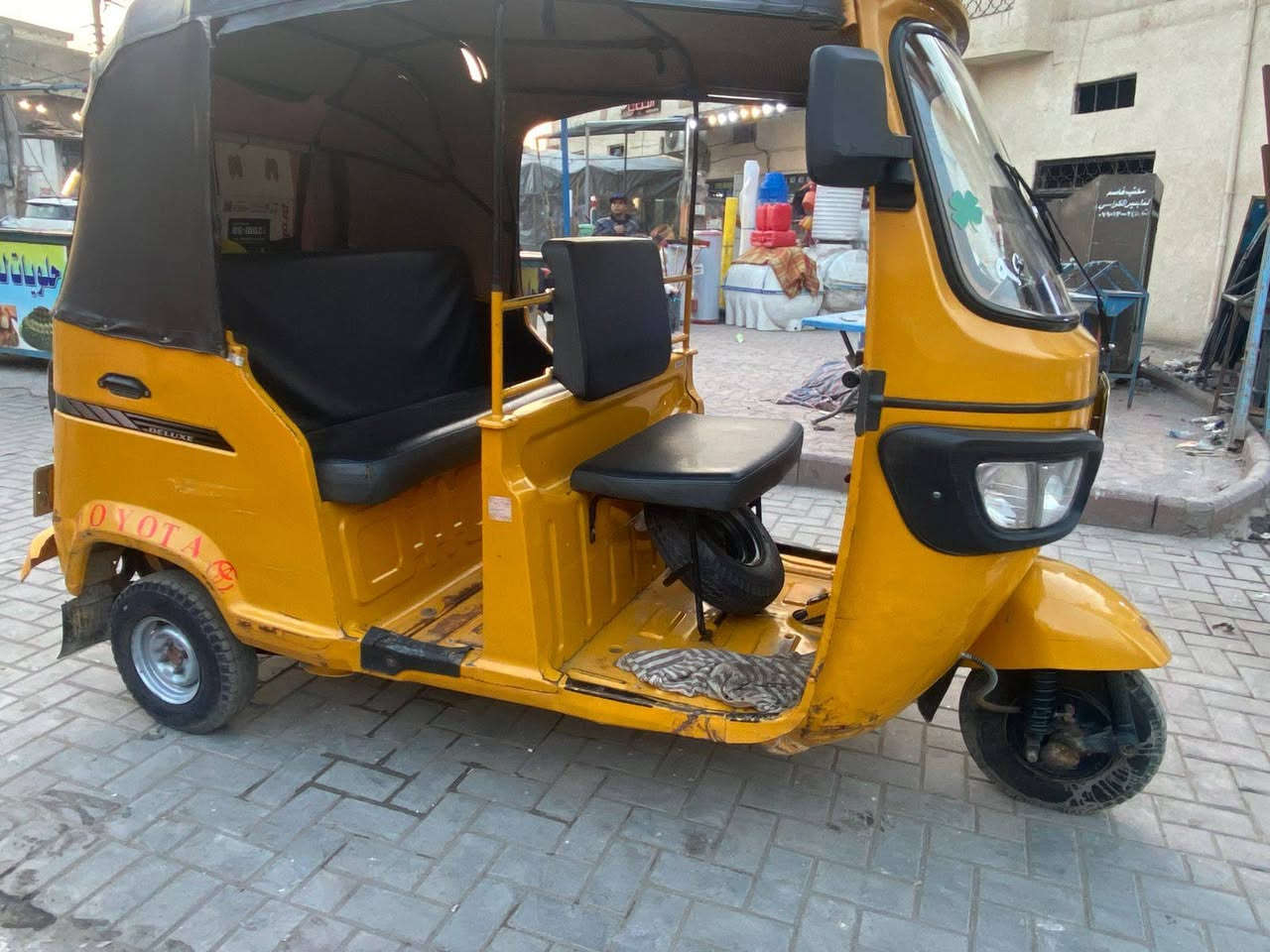 تكتك للبيع موديل 20 رقم بغداد تكتك متروكه صار فوك السنه بالحجز ومن طلعت رقمناها وضميناها تكتك مكينه مامفتوحح السعر 5 و200. بيها مجال حك الجيه مكاني بغداد الدوره حي المعليمين يم سقيفه هذا رقمي ***********
