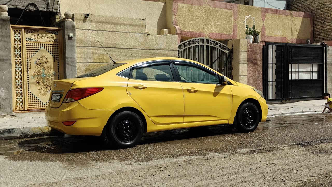 السلام عليكم اكسنت 2015 خليجي  جاملغ امامي صبغ مكينه جديده 1600صدر جديده رقم بغداد بسمي مكانهه العبيدي السعر 75 رقم صاحب السياره ***********
