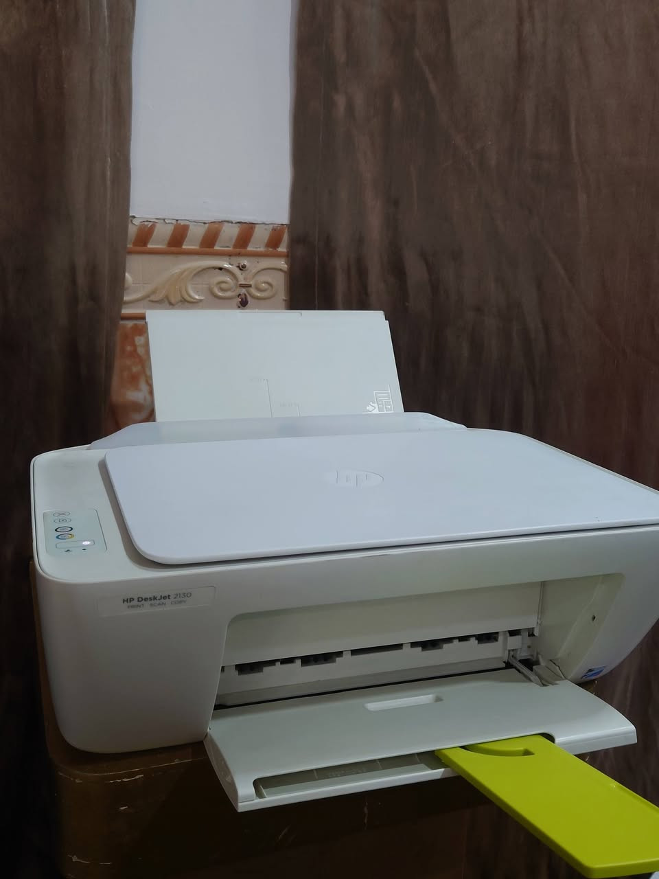طابعة اج بي عادي وملون كاترجات
اسمها hp Deskjet 2130
مناسبة للاستخدام المنزلي واستنساخ الهويات والمستمسكات
بيها استنساخ وتطبع من الحاسبة تطبع كتب وملازم
الطابعة شغالة وكاملة 
السعر 45 الف وموجود توصيل


**إذا كنت صاحب هذا الإعلان وتريد حذفه لأي سبب، رجاءا أرسل رسالة إلى الدعم الفني**