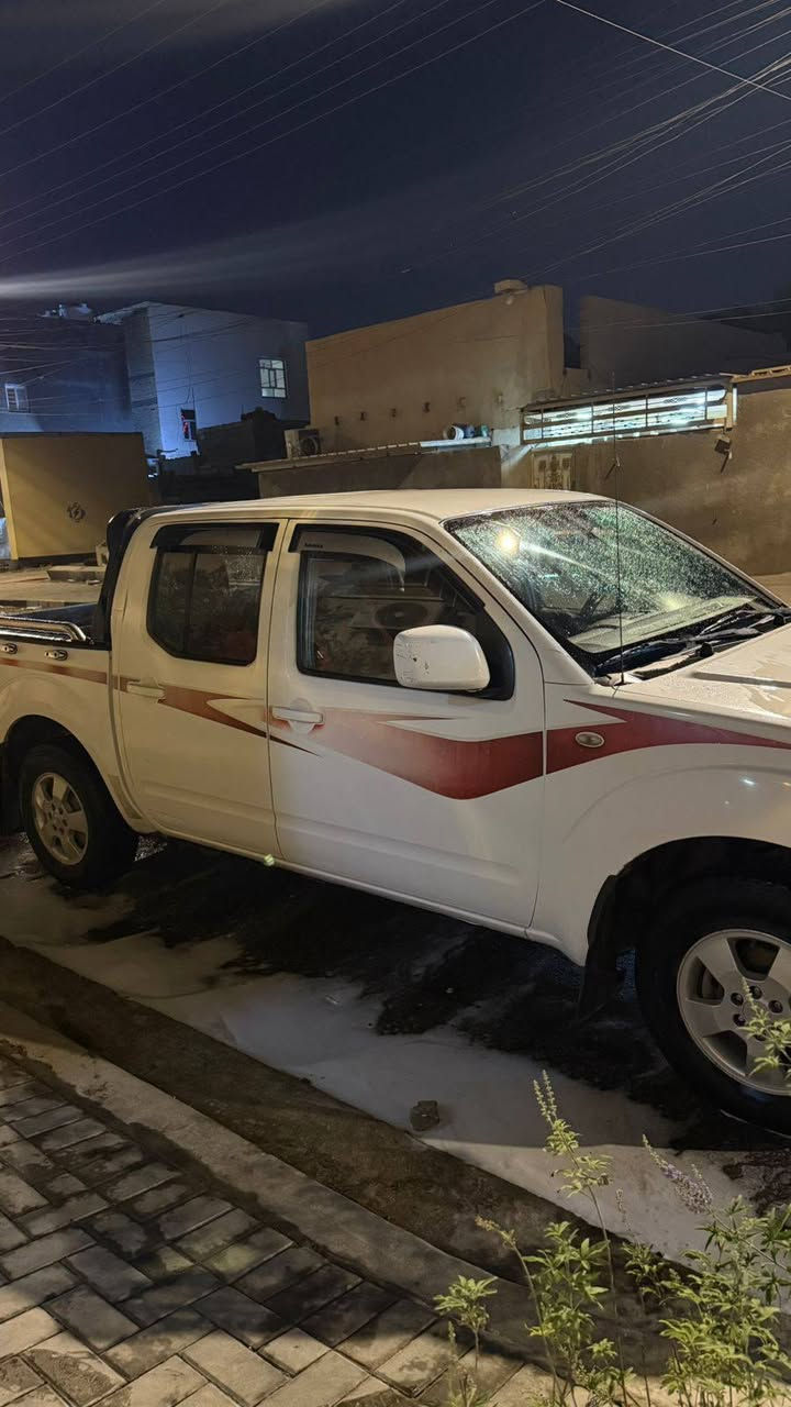 سلام عليكم نيفاره مديل 2011 مكانه البصرة مكفوله من ضربه بيها تلحيضات بسيطه محرك كير بلاد مامفتوح ونضيفات  كهربائيات تبريد كله بحاله جيده تجي وشوفها سنويه منتهيه للاستفسار اتصل ( *********** ) غير متواجد على فيس
