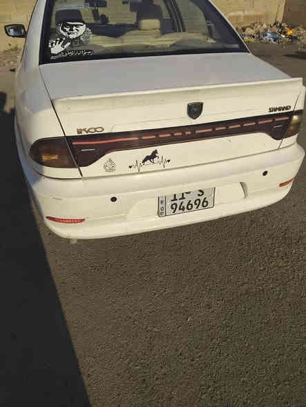 سلام عليكم 
سمند سورن
موديل ٢٠١٢
رقم بغداد
رقم نكليزي جديد 
هزه جديده 
تحويل ثاني يوم 
كير او محرك خير من الله 
صدر امامي او خلفي خير من الله 
كهربائيات كلها شغاله
دوشمه تنته حراري 
دوشمه كشنات 
ابواب مغلفه
لايت عالي زنون 
لايت ناصي زنون 
بلاجكتور زنون
سعر ٥٣  اوبيها مجال 
السياره احله من الصور 
مكان جسر ديالى القديم 
رقم ***********
