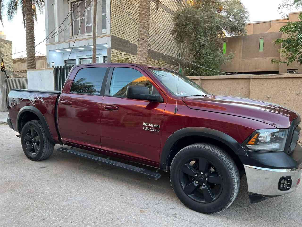 سياره دوج رام موديل. ٢٠١٩

الون ماروني كرزي

وارد امريكي الحادث جاملغ وباب الجهه اليسرى مصبوغ بدون شواصي 

المحرك 6 سلندر

مواصفات نصف فول 

للاستفسار الاتصال على الرقم.  *********** 

النجف الكوفه
