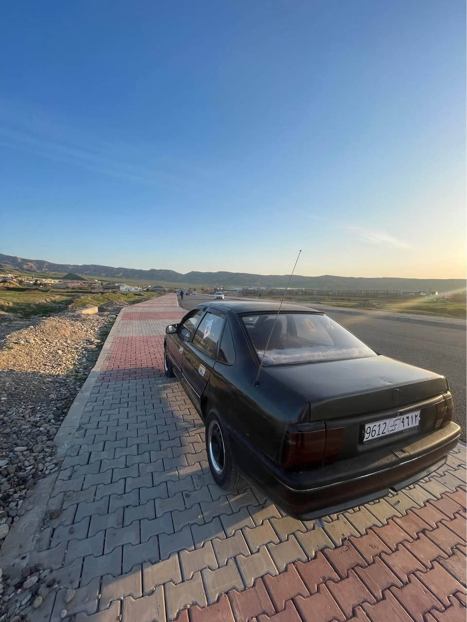 ئۆپڵ ڤیكترا مۆدیل 1991مەكینە 16 توندو تۆڵە ماشاالله خایسی نیە دوكەڵی بەشەرت تۆزك بوخاری هەیە سەیارەكە نمونەیە لە خاوێنی و جوانی سعری 15گەڵاو مامەڵە . كويسينجاك, أربيل


**إذا كنت صاحب هذا الإعلان وتريد حذفه لأي سبب، رجاءا أرسل رسالة إلى الدعم الفني**