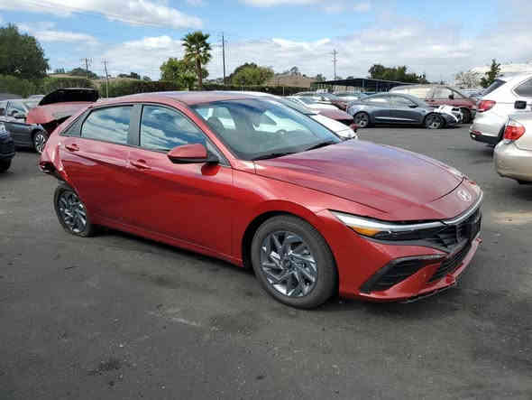 Hyundai Elentra 2024 HYBRID
بانزين + كهرباء ( رقم + كمرك معي عل دوله) ⛔️
شراء جديد 
تستلم واصل دبي بدون تصليح
#السعر 97 ورقه
للأستفسار الاتصال على الرقم التالي
***********
*********** مهندس مصطفى
