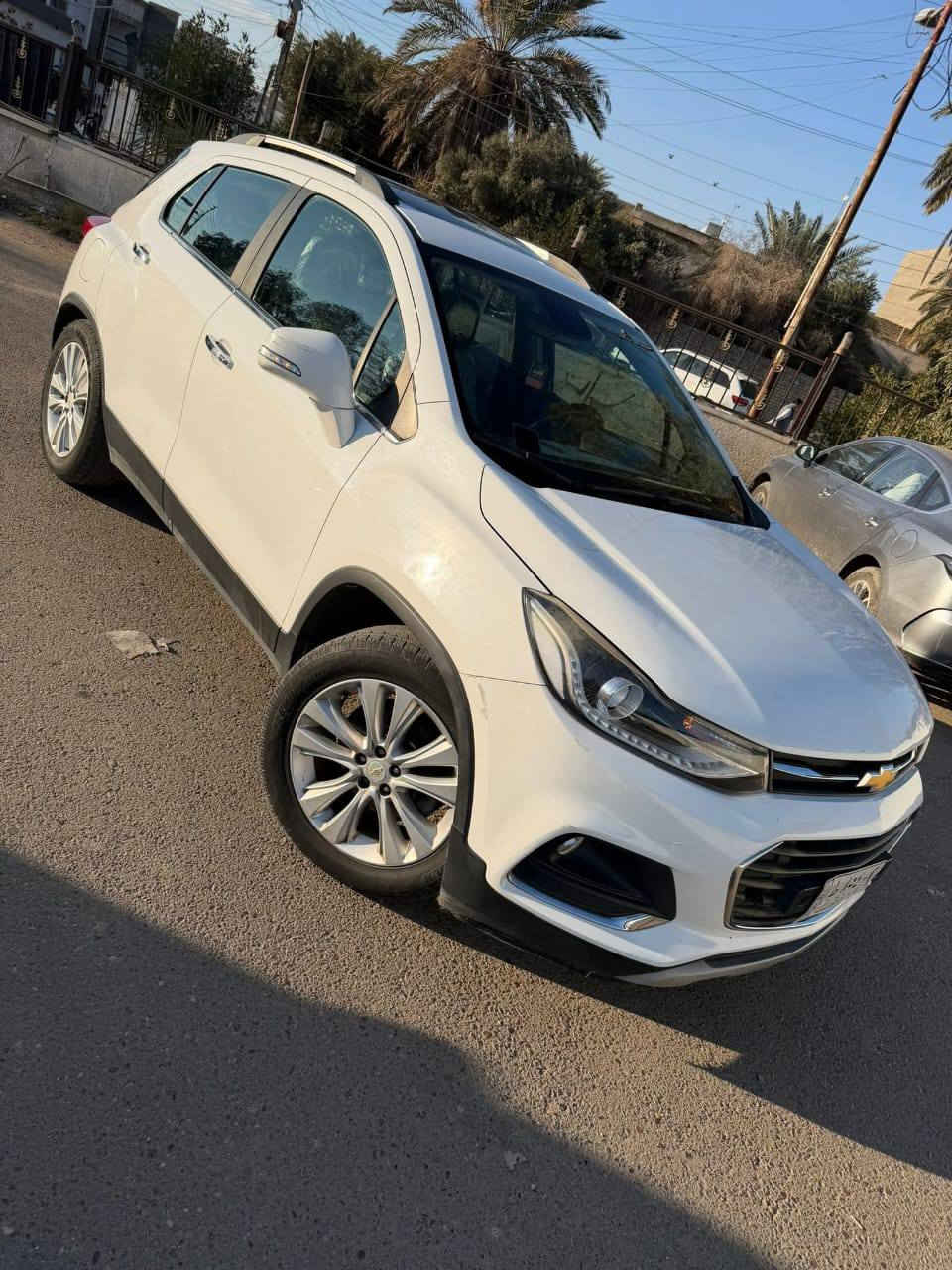 السلام عليكم شوفرليت تراكس شركة المنصور موديل2018 ماشيه 77الف السعر 107ورقه مكاني السيارة بغداد هذا رقم التليفون ***********
