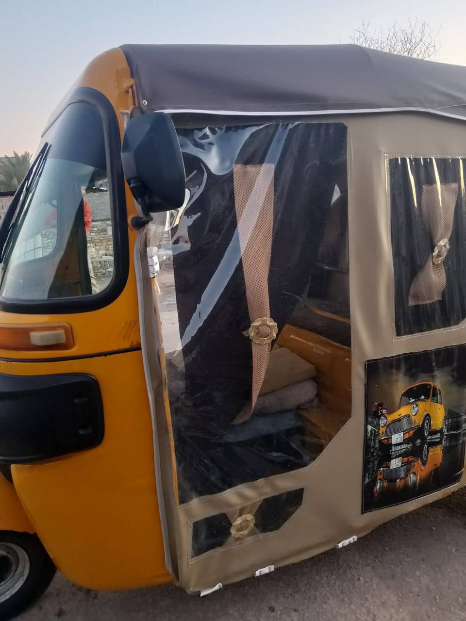 سلام عليكم تكتك مديل 19 نهايته محدث 21 لبيع مكينه 20 شلعته ما شاءلله كلش قويه كهربائيّات نقص بس لN لباقي كله شغاله وا نقص بوربرين امامي فقط لتكتك جاهزه باقي لتفاصيل ع انتصال السعر ب5700 بيه مجال حك لجيه  رقم *********** المكان بغداد الحسينيه المعامل
