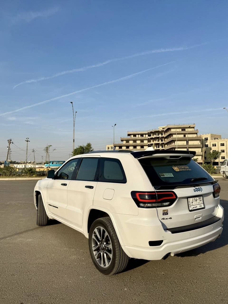 السلام عليكم 
جيب خليجي اوفرلاند 2018
كفاله عامه ماشيه ٩٠ الف
مواصفاتها معروفه 1/1 ام الجكات
بيع او مراوس بـ srt 
الشراي يتصل مو شراي لاتعبني رحمه لاهلك والسياره سعرها مناسب
***********
