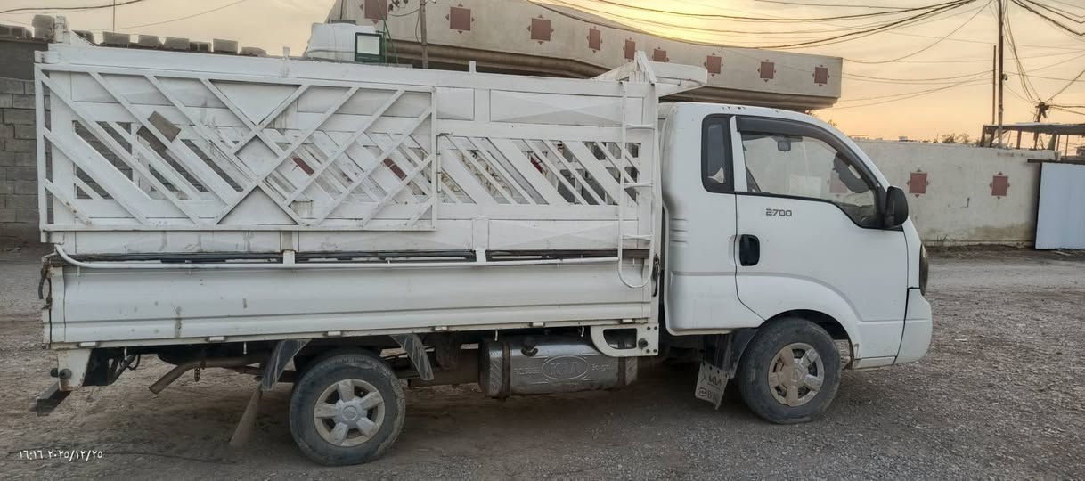 السلام عليكم ورحمة الله وبركاته للبيع كيا حمل 2014 بسمي تحويل ثاني يوم رقم واسط رقمهة انكليزي جديد مكفولة كفالة عامة من الدعامية للدعامية كهربائيات كلة شغالة ترايك وين متريد السعر 110وبيهة مجال للشراي مكاني بغداد مقابل مدينة بسماية***********يوجد واتساب
