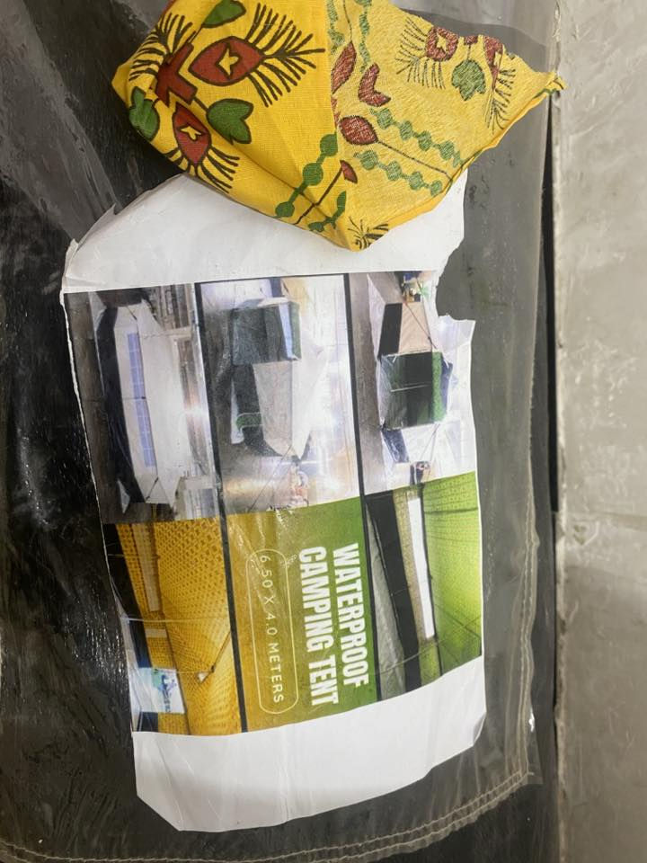 السلام عليكم خيمه للييع واتر بروف قياس 6 ونص /4 الخيمه ما منصوبه بعده جديده اصليه ب 500 وبيها مجال *********** 🤍
