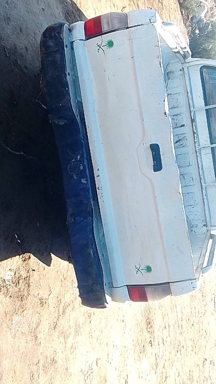 متسيبوشي للبيع مال مزاد وزاره الداخليه عوزها بس تروح بمعاملتها سياره جاهزه ونضيفه مال جناي تراي وين مايعجبك السعر 55وبيها مجال ***********
