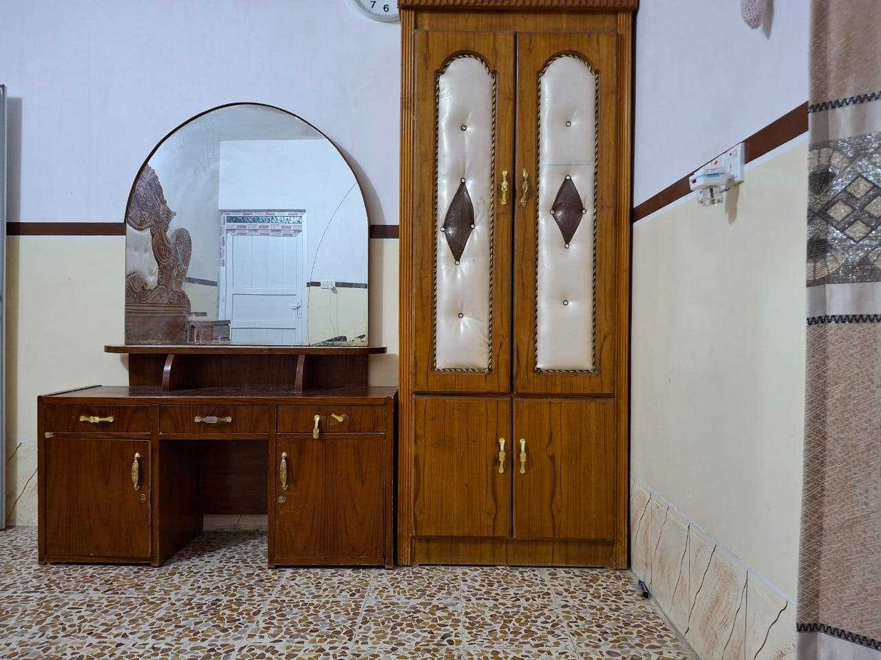 غرفه نوم للبيع بدون صندوق الرقم الهاتف ***********
