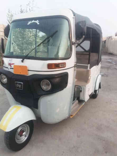 السلام عليكم شباب تكتك 21تكتك خيرمن الله تخم تاير كرهبيات شغله كاعيات كشره بيه بارد بلغد مكينه مفتوحه مره واحده ولا تنقيص ولاتخير وكيلهه شاكر ابوالمجر العنوان ميسان الكحلااء سعر5 ونص وبيه مجال هاذا رقمي للتواصل ***********
