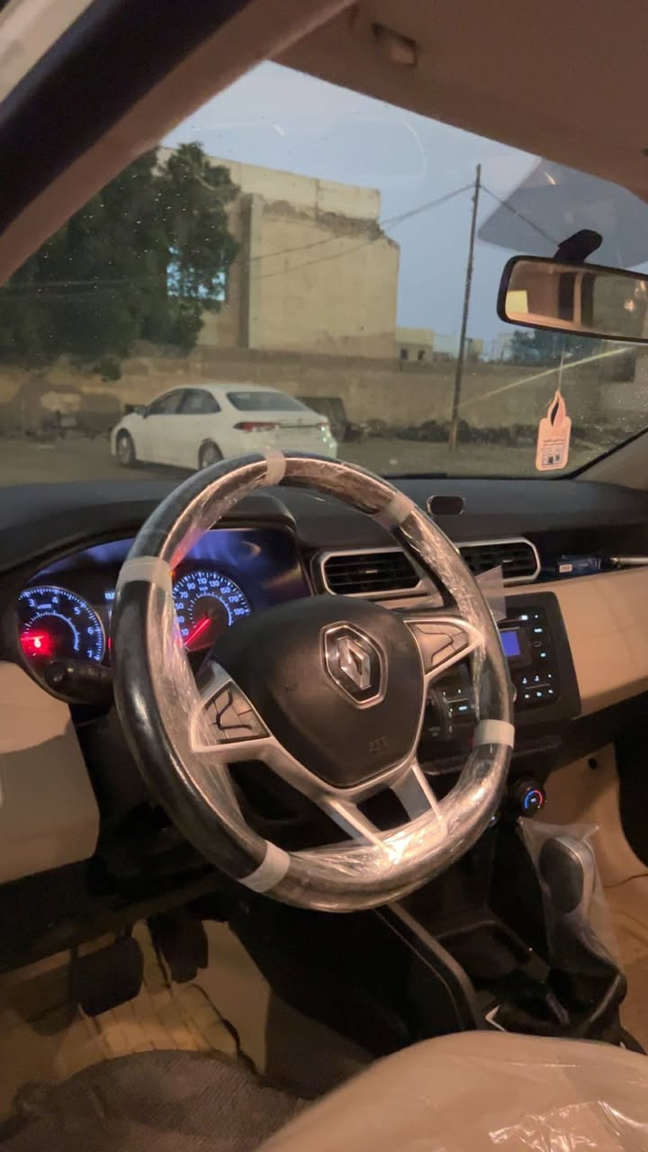 رينو دايستر 2019 خليجي كفالة
ماشية 70 الف ، السعر 120 وبيها مجال بسيط
المكان : بصرة دور الضباط 
***********
