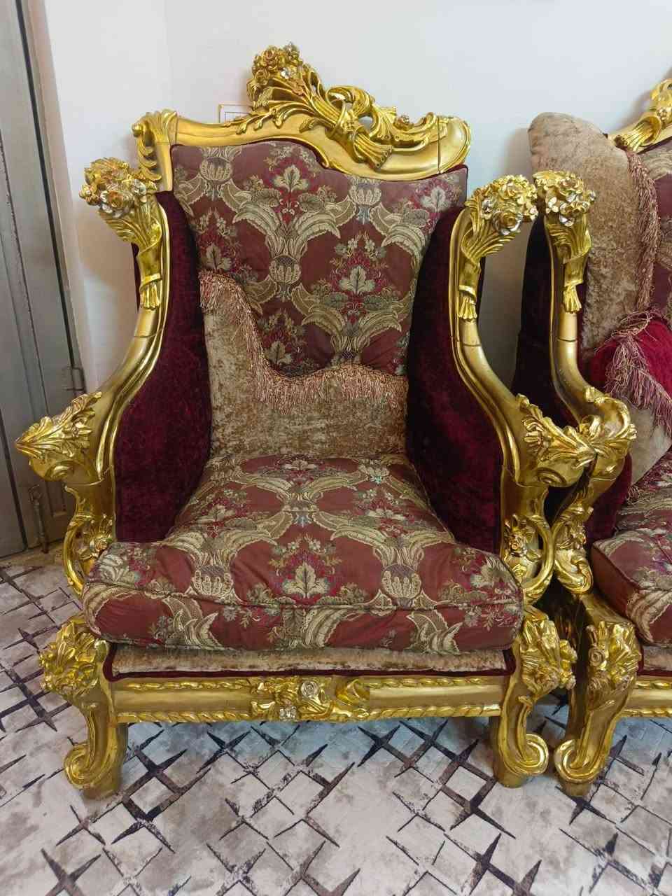 تخم قنفات نوع مصري دمياطي اصلي ١٢ مقعد المكان بغداد نهايه حي أور سبع قصور شارع ابو علي واتساب *********** اتصل واني بخدمتكم
