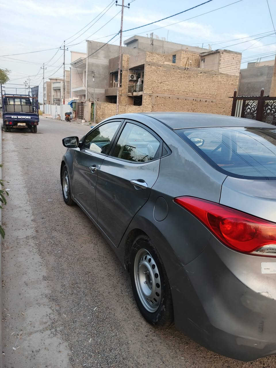 سلام عليكم النترا افانتي موديل 2012سونها بلمنشور محرك 1600اسياره حلوه وجهازه ومابيه نقص فول عده الفتحه والبصمه السعر84وبيه حك الجيه مكان بغداد البياع 
***********
