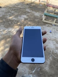 آيفون ٨ بلس • ١٢٨ • بصمه واكفه