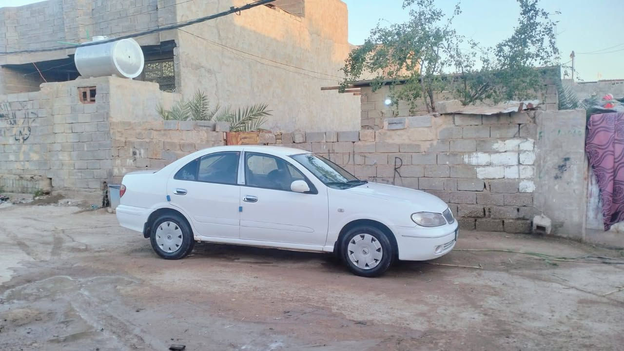 نيسان سني 2002 كير عادي محرك اسود 1800 تبريد ثلج مصبوغه عام كانت صفره وحلوتهه بيضه السعر 60مكاني الفلوجه رقم انكليزي رقم *********** ***********
