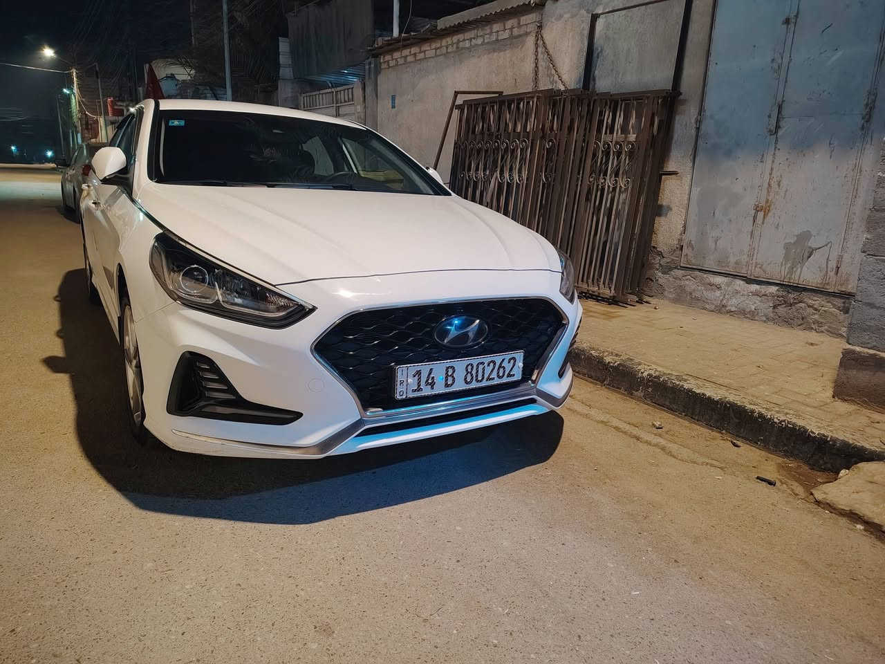 سلا عليكم سوناته البيع موديل 2023كفاله عامه وارد كوري مكفولة من صبغ وتبديل وضربه مكينه كير كله كفاله رقم بصره تحويل ثاني يوم سياره غاز فقط  فول مواصفات تحديد مسار رادارات سياقه ذاتيه سايد بريك بصمه تبريد تدفئة بل كشن كهربائي كشنات جلد مكان سياره بصره سعر 185وبيه مجال ***********
