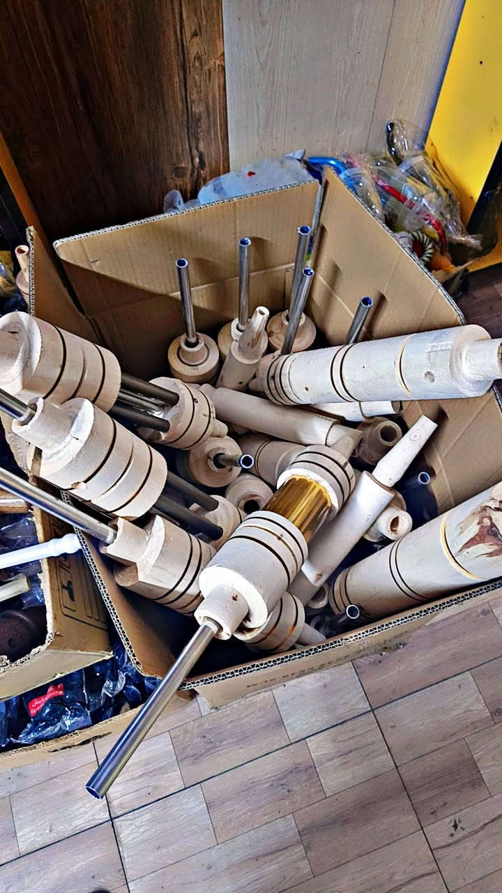 عروض يوم جمعه اركيله داخله المنيوم يخبل فول ومكفول صار ب12 الف فقط مكاني ديالى بلدروز نهايه شارع جمعيه ***********
خدمه توصيل موجوده
