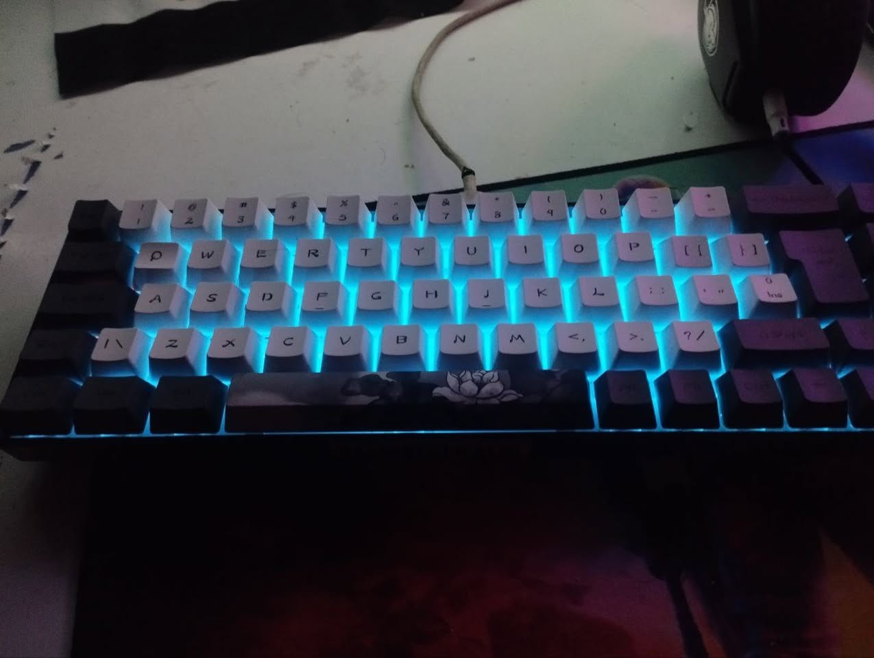 للبيع
الكرت:Rx 5700xt 2K
المعالج:intel xeon e5 2680V4
الباور:Power supply 550W
ddr4
Rgb case
الرامات:Ram 16
السعر 750 و بي مجال 
مكاني كربلاء
***********
