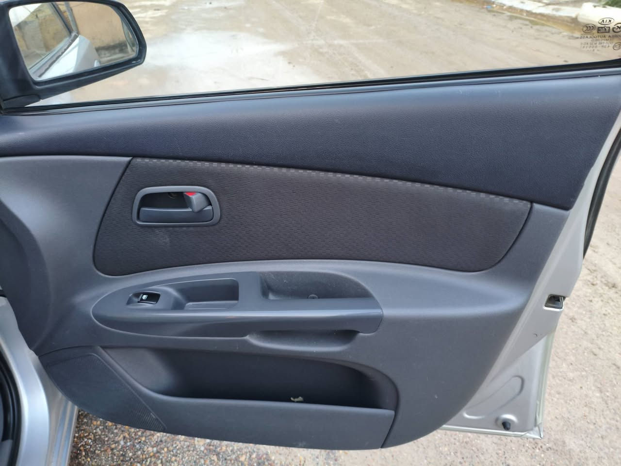 كيا ريو 2009 خليجيه كفاله عامه استخدام شخص ماشيه 113/***********
