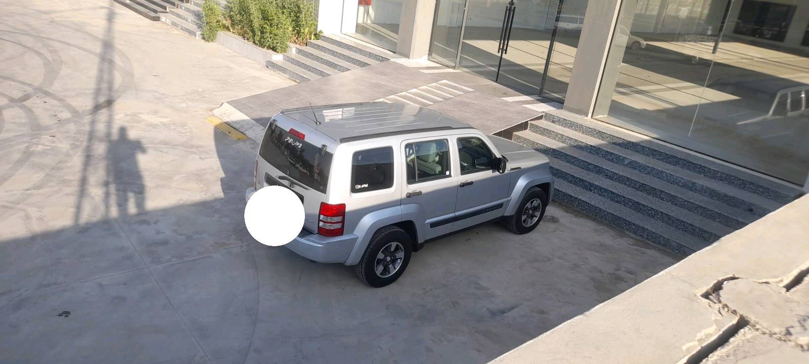 سلام عليكم جيب لبرتي موديل ۲۰۰۸ سیاره کلین بدون اي حادث بعدها وضع شركه حتى محرك ما مفتوح رقمها مميز اربع أرقام رقم نينوى الدولي الجديد حتى الفور ويل شغال ماشيه ١٧٦ الف سعرها ۱۱۰ بيع او مراوس هذا رقمي ***********