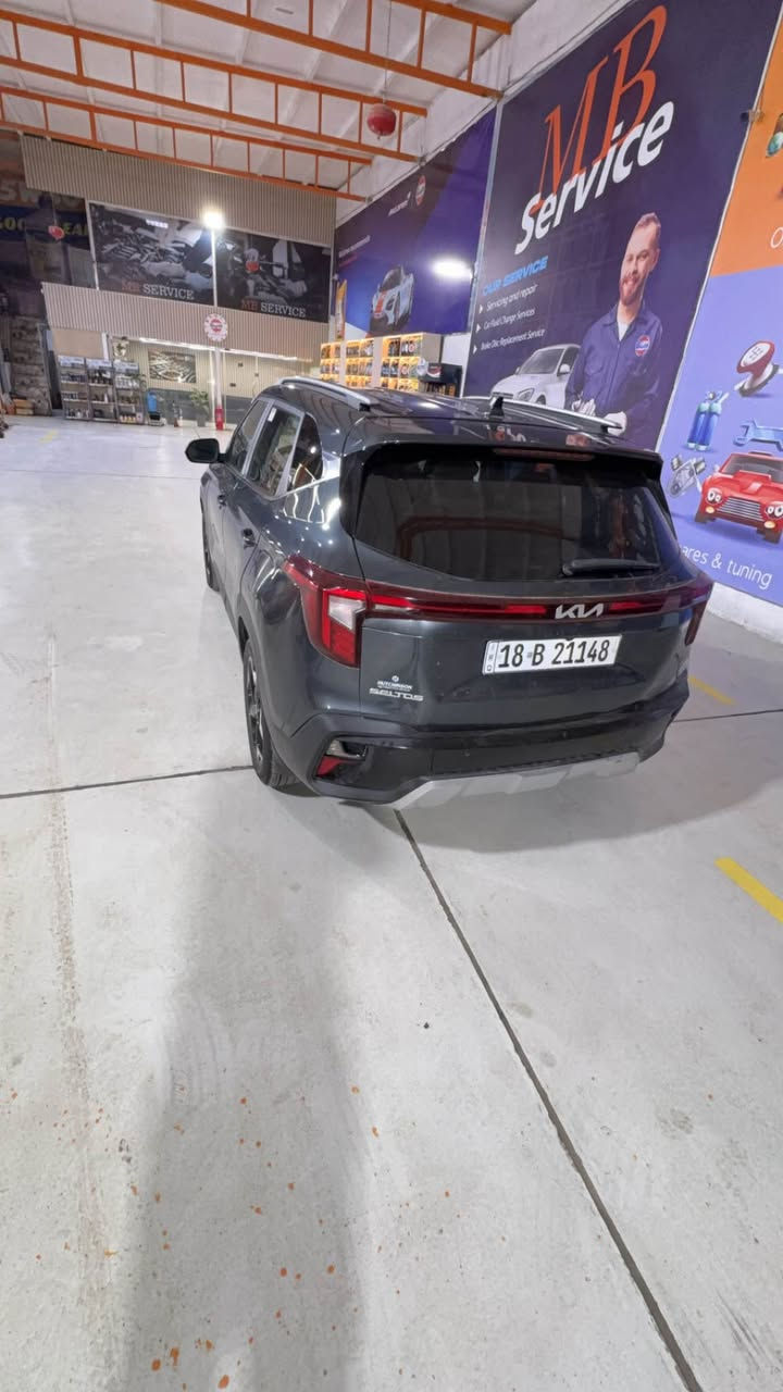 السلام عليكم

للبيع كيا سليتوس موديل 2024

محرك 2000 دوش

ماشية 22 الف كيلو

ضربته خفيفة بالباب مال الصدر

 ايرباك ستيرين فقط وراجع سستم

فول مواصفات عدا الفتحة

داخل لون مميز

قطعتين تبريد

اضاءة داخلية

بصمة

كشنات جلد

كرسي السايق كهرباء

تدفئة كشنات

وباقي المواصفات المعروفة

مرقمة بابل بأسمي تحويل ثاني يوم

السيارة كاملة وجاهزة

السعر 178$ 

للاستفسار الاتصال

*********** حلة, بابل
