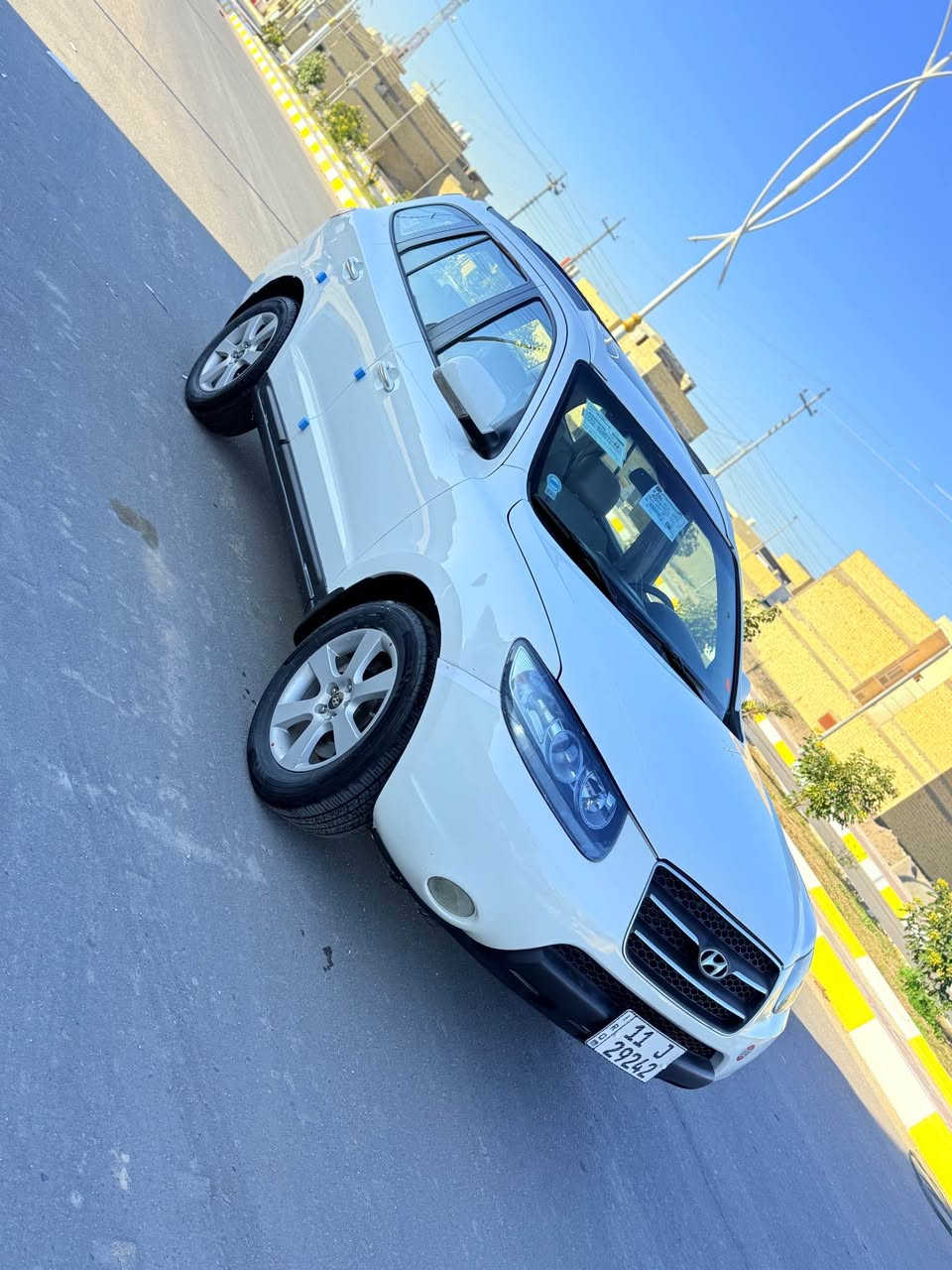 البيع سنتافيه  2009 خليجيه شريكه العامه كفاله ضربه وصبق وتبديل وفتح سياره فول موصفات ٦ سلندر ماشيه ١٧٠ الف مواصفات فتحه جلد شاشه كامره تحكم شاشات خلفيه اشاير بلمري  جلد دواخل عسلي صاج حساس خلفي رقم بغداد بسمي مشروع وطني  رقم دولي   وسياره جديده وجاهزا  وسعر ١٣٨ وبيه مجال 
***********  مكان سياره ناصريه سكان صناعي ناصرية, ذي قار
