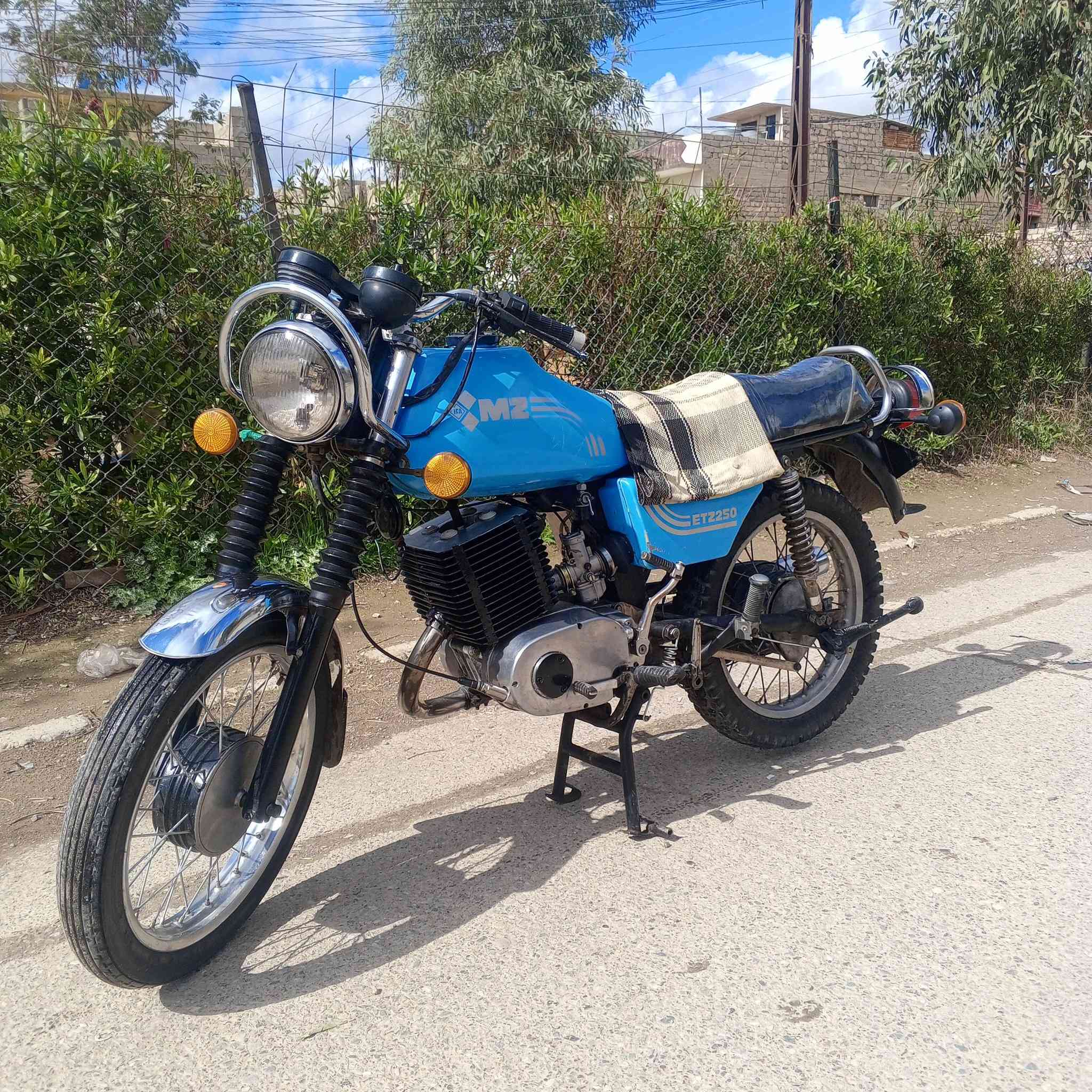 السلام عليكم دراجه MZللبيع تعميره جديد بدون رقم كهربائيات كله شغاله جديد ماطور كلشي ما يعوزو سعرو 900بي مجال مكاني موصل الخاص مفتوح


**إذا كنت صاحب هذا الإعلان وتريد حذفه لأي سبب، رجاءا أرسل رسالة إلى الدعم الفني**