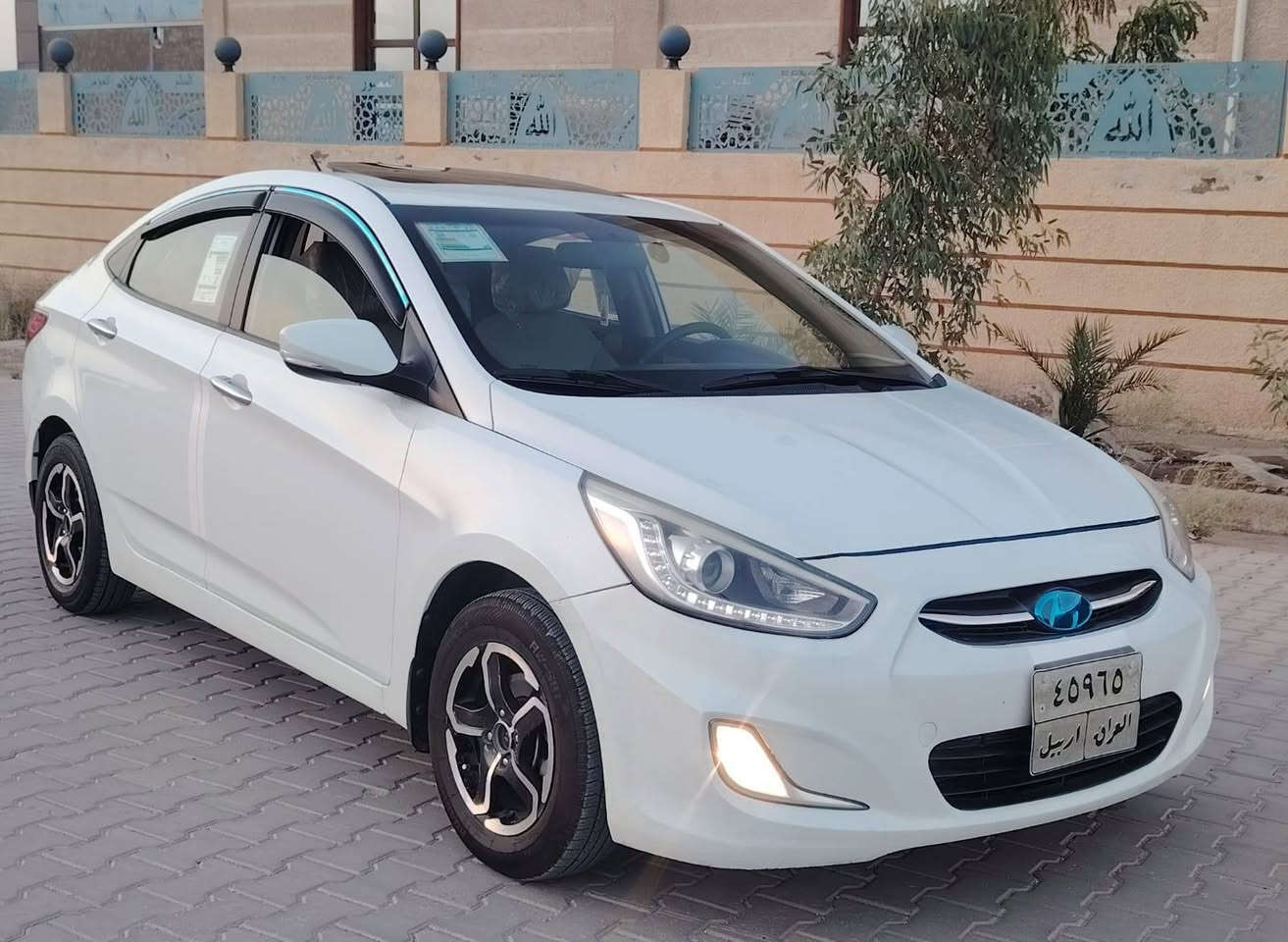 اكسنت موديل 2016 وارد خليجي مكينه 1600 السياره مكفوله ماعده شبر واحد صبغ السياره فول واحد علئ واحد وجاهزه مال جناي السعر (97) وبيه مجال الرقم   ***********.                          اني مكلف بل نشر
