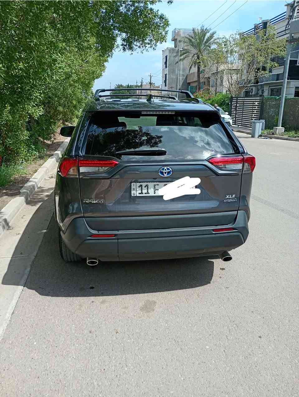 سلام عليكم
تويوتا راف فور rav4 2024 ياباني اصلي وارد امريكي هايبرد ولله الحمد 

Xle مواصفات كاملة

دفع رباعي مع وضعيات قيادة رياضي وعادي واقتصادي المواصفات الكاملة مال ال xle من كاميرات ورادار ووضعيات قيادة وشاشة وكرسي كهرباء تحكمات كامله وفتحة سقف والى اخره 

السيارة ماشية 24 الف كيلو!!! ولله الحمد السيارة على ايدي كاملة مكملة ما ناقصها اي شي الرقم الجديد الدولي

رقم بغداد 

السيارة بيها فقط تبديل بابين وكدامكم السونار والفحص مالتها واي شي اني حاضر 

والسيارة ولله الحمد كامله ما ناقصها شي 

متواجد على الفيس وللتواصل واتسب فقط 

الاتصال فقط على الواتسب وعلى الفيس ايضا 

الرقم *********** 

السعر ان شاء الله 230 ورقة يعني دفترين وثلاثين ورقة وبيها مجال للشراية الجادين واني بالخدمة متواجد لاي استفسار 

العنوان بغداد الكرخ بالقرب من منطقة العامرية
