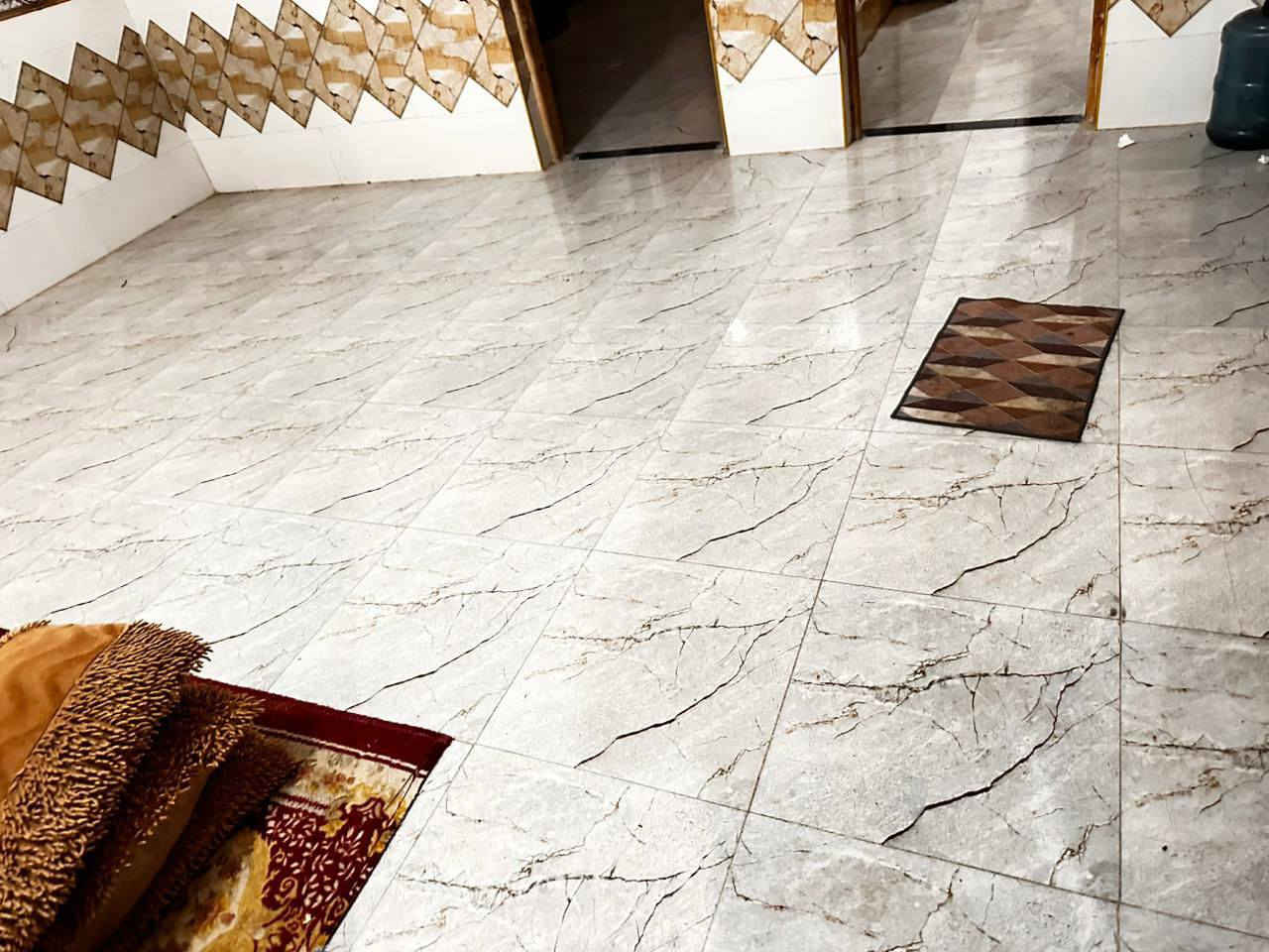 للبيع بيت زراعي سند (٢٥) معاملة البلدية كاملة قرب مول ابو نور الفرع ماقبل الاخير يبعد عن الشارع السايدين (٢٥٠)متر
المساحة (١٨٠)متر بيت كامل خدمات ماء+كهرباء
بناء بلوك السقف عگاده ملاحضه السعر مناسب جدا
للاستفسار مراجعة مكتب (بصمة اعمار للعقار)
واسط ـ الزبيديه -مجاور اسواق بيت عزيز ذياب 
او الاتصال 
***********
***********
***********
