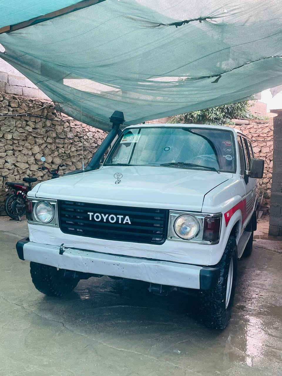 راقم الانبار للبيع او مراوس حسب القناعه
محرك بيه تبخير بدون تنقيص السعر 50 وبيها مجال قليل 
***********
