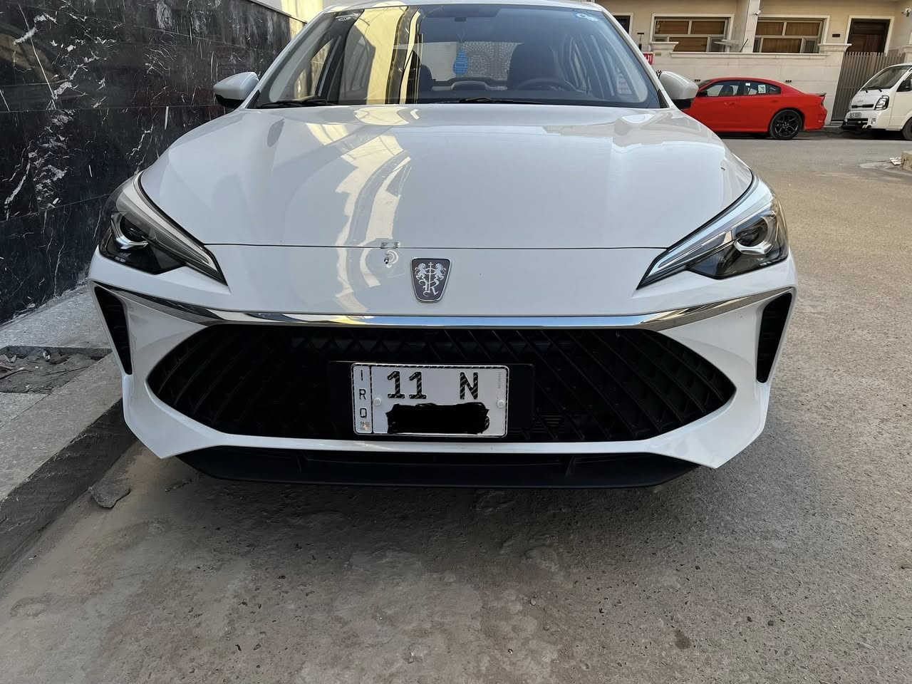 ام جي روي i5 للبيع فقط
رقم بغداد باسمي تحويل ثاني يوم
فول مواصفات
تحكم ستيرن ومرايات
شاشة كاربلي واندرويد اوتو و كامره خلفية و حساس
كشنات جلد وابواب 
بصمه تشغيل وابواب وجنطة 
اوتو هولد و هاندبريك بصمة
انارة خلفيه ليد واشارات ترحيبيه
تبريد قطعتين و 4 جام كهرباء
فتحة سقف و اشاير بالمري
وبعد هواي مواصفات
محرك 1500 دبل نوزل
ماشية 2500 كيلو و ضمان 3 سنوات كير محرك كهربائيات
مكفوله كفاله عامه عدا طخة موجوده بالصور
مكاني بغداد الدورة
السعر 16 مليون وبيه مجال للاستفسار اكثر على الرقم ***********
