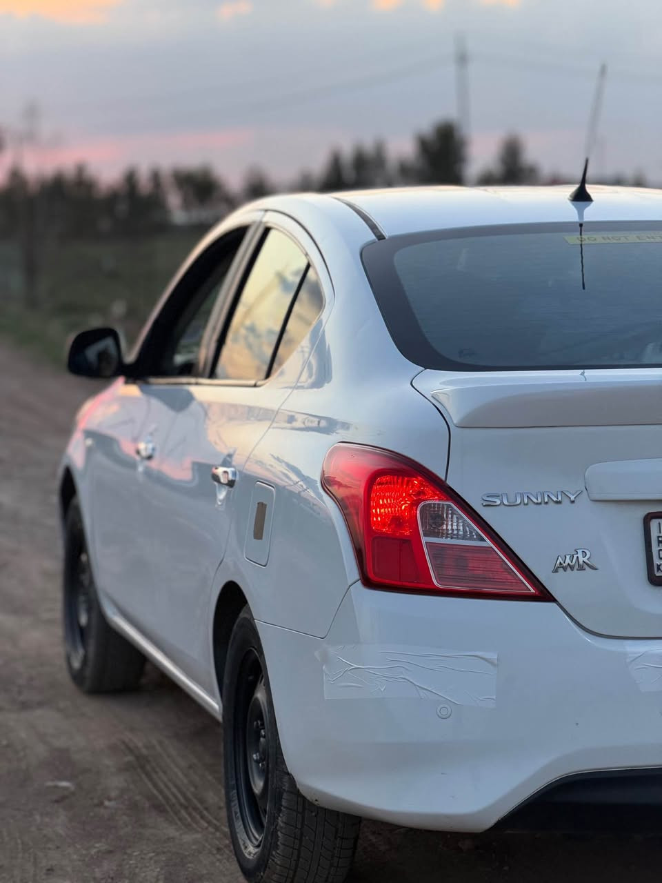 Nissan sunny 2023
سێ پارچەی بۆیاغە بێ ژۆرێ 
٥٨ هەزار ڕۆیشتووە
هەموو شتی نوێیە
سعری ١٠٩ و كەمەك مەجال 
لە هەولێرە 
*********** أربيل, العراق
