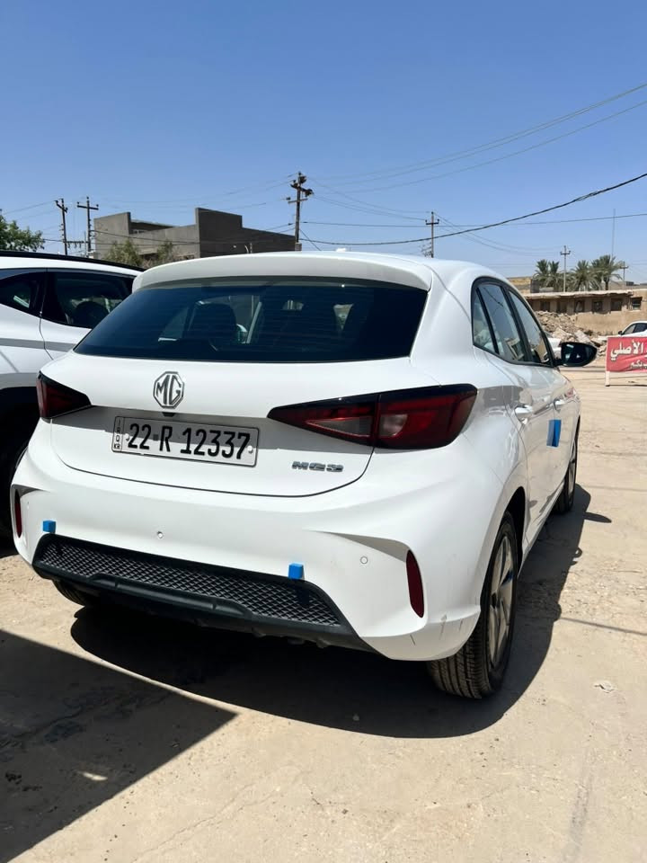 السلام عليكم
Mg3 2025 رقم اربيل
لون ابيض

ماشية 16 الف قابل للزيادة
المواصفات:
تحكم ستيرن جهتين ، ليد نهاري ، شاشة ابل+ اندرويد ، كاميرا خلفية ، حساس خلفي ،حساس ضغط اطارات، كشافات هايلوجين ، بك لايت ليد ، مانع تزحلق ، مانع انحدار ، اشارة بالمراية ،

محرك 1500 دوش 

الملحقات ارضيات الشركة الاصلية + حقيبة الطوارئ
مكانها الديوانية 

باقي التفاصيل واتس ***********
