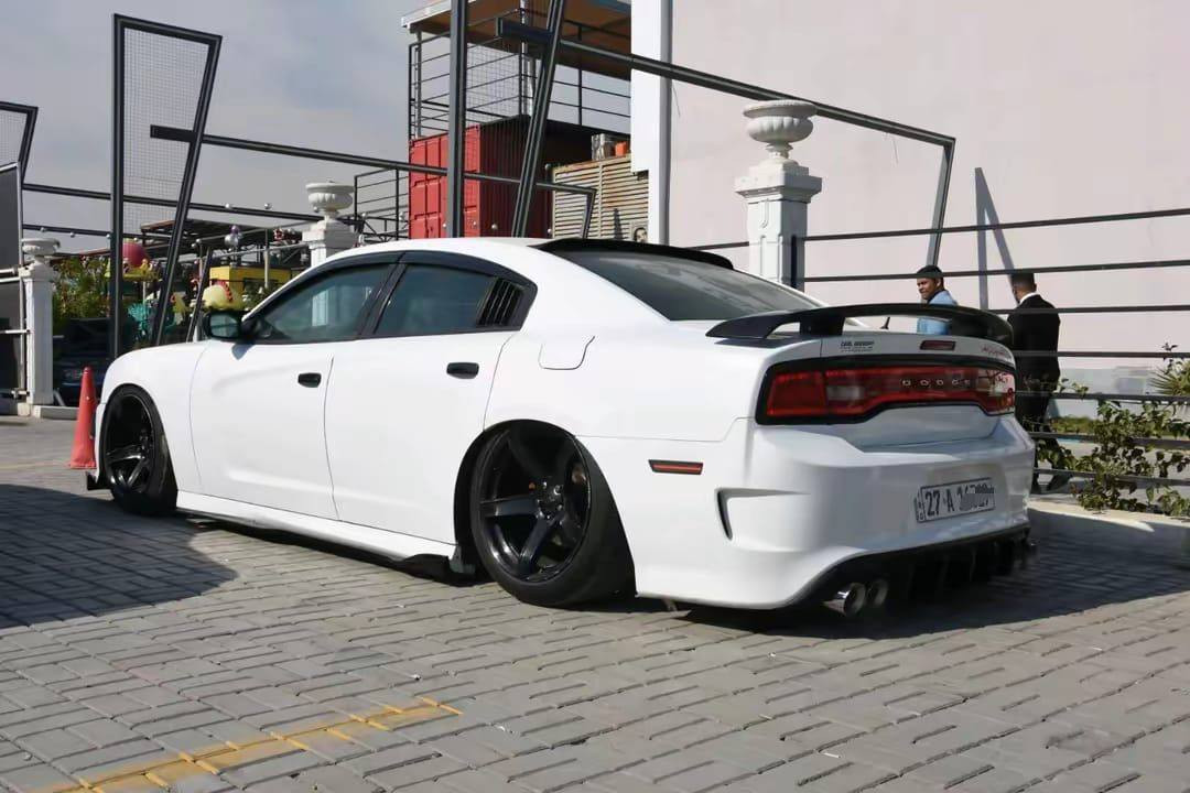 بيع مستعل
جارجر 2012
بدون حادث فقط بنيد سرقه وارد كندي
والباقي كفاله عامه ضربه وصبغ وفتح
محرك3600
بدون جطلات ولا كلوب ملغي 

محدث بالكامل اس ارتي
مواصفات 
شاشه جبيره 
كيجات 260
كير 8نمرطياره
شفتات سرعه
اكلاصات تبريد تدفه
غرفه جلد حضن
كشنات كهربا
مضخم صوت دمام 
سنويه بسمي 2027
السعر. 145 
***********
