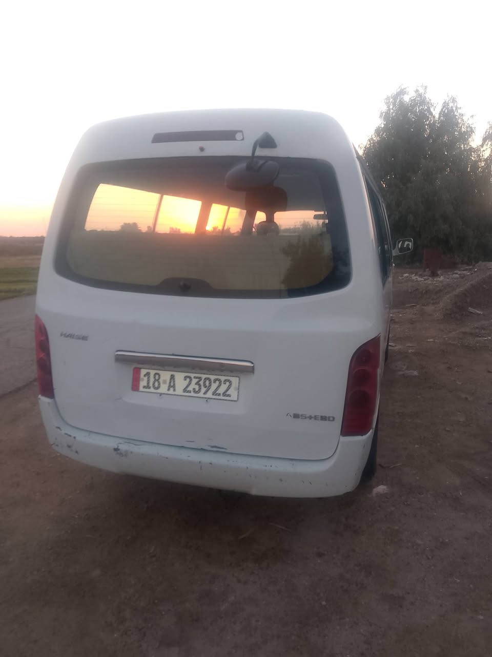 السلام عليكم جنبي اجوان موديل 2014  محرك اكسل خير من الله بس الكير يفلت عل خامس السعر 80 وبيها مجال مصفره هيئه ومرور وخطها بياع باب الشرقي وتحويل مباشر 

***********
***********
