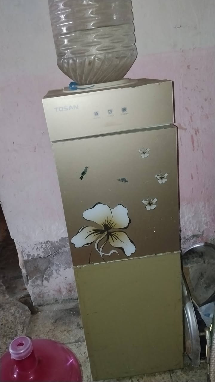 السلام عليكم غراض منزل مستعملات للبيع نضيفات الشراي يدخل واتساب ***********

