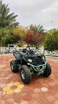 رباعية • حجم كبير • الرمادي